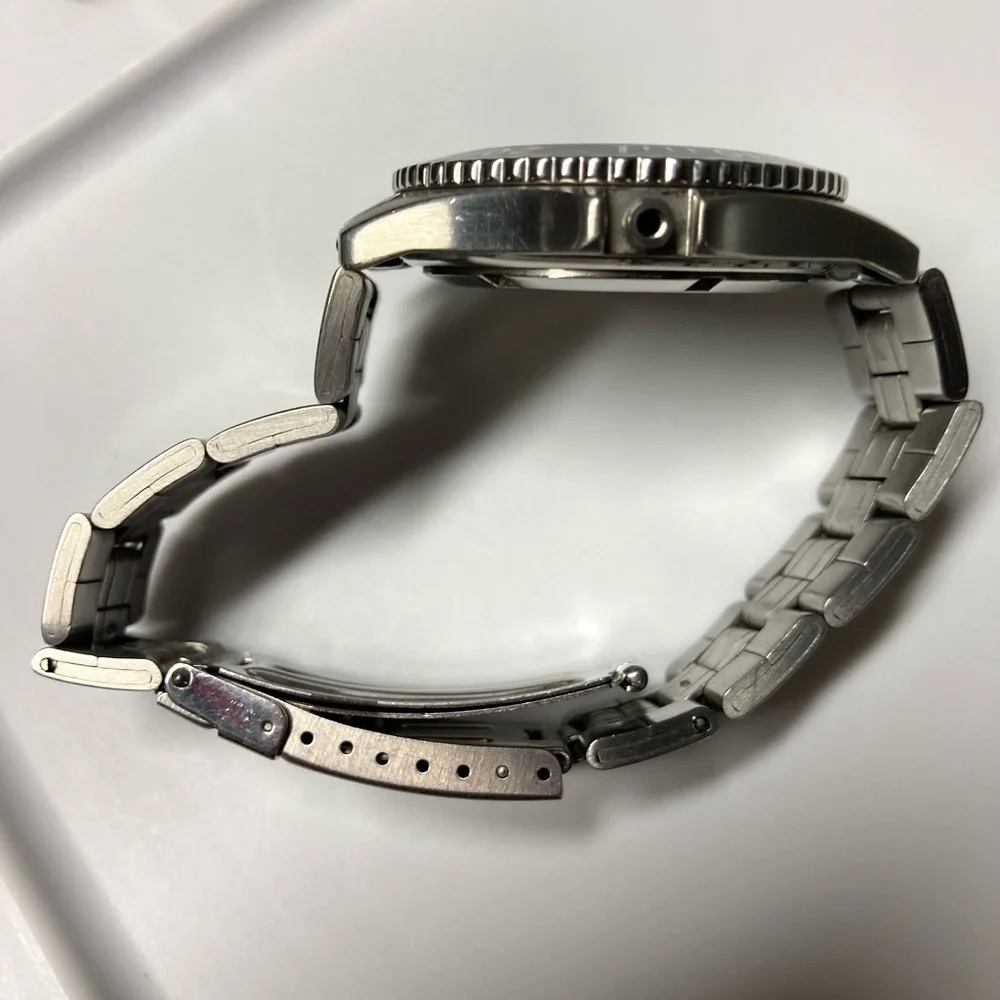 Swiss Military watch, missing stem and crown, parts or restore. 095-0674